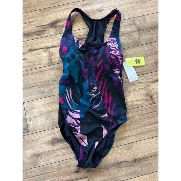 NWT All In Motion size small 4/6 one piece bathing suit swimsuit - Picture 1 of 3